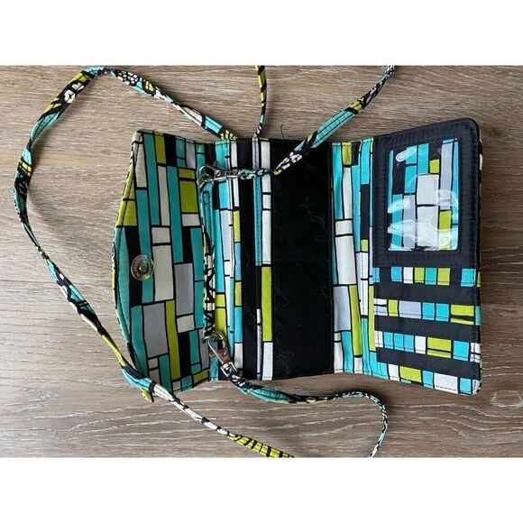 Vera Bradley Floral Wallet Crosbody - Picture 7 of 8